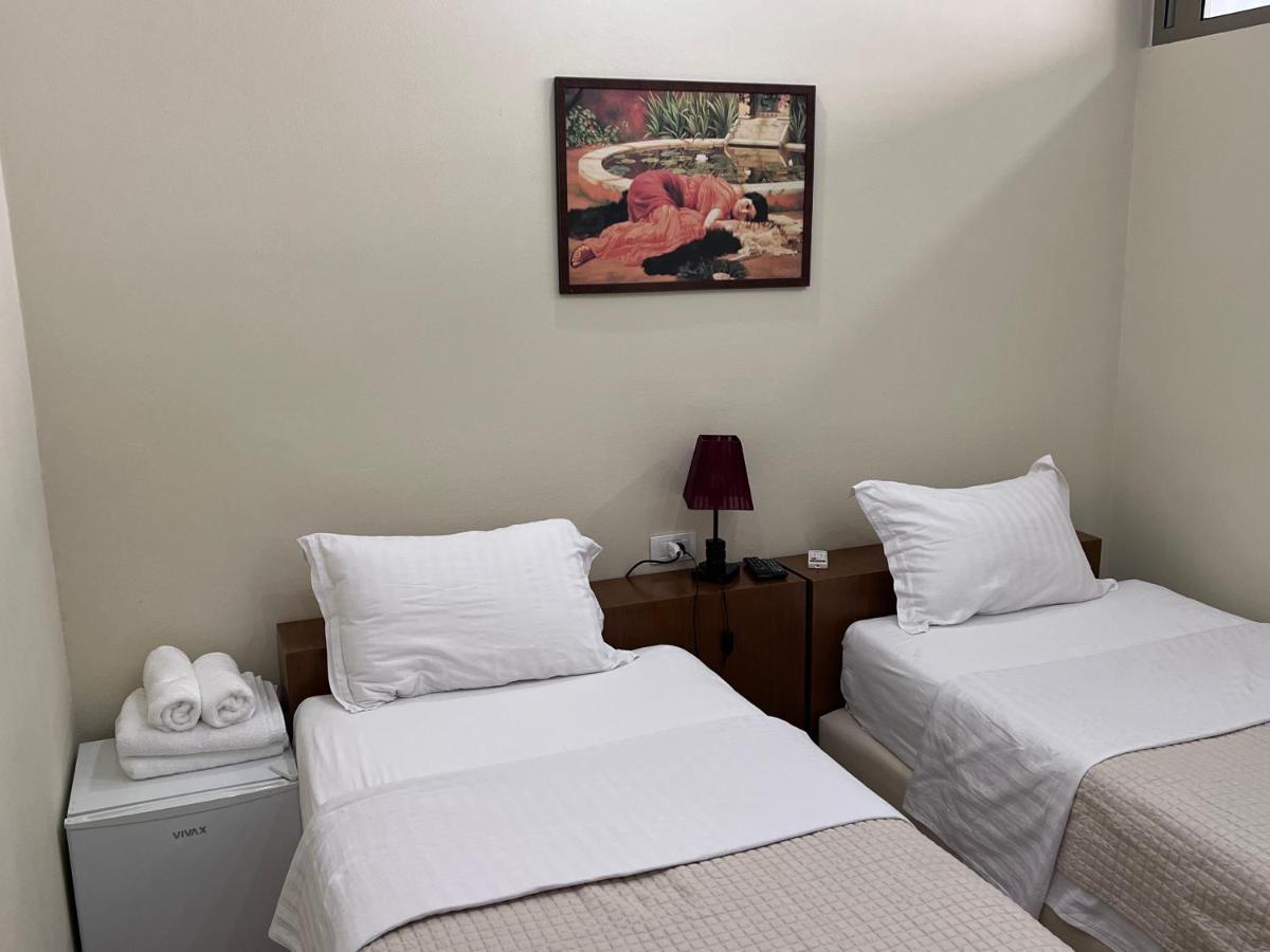 Bobi Hotel Shkoder Exterior photo